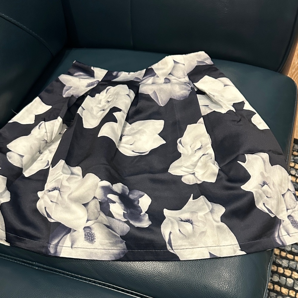 Charlotte Russe Navy and White Floral Skater Skirt